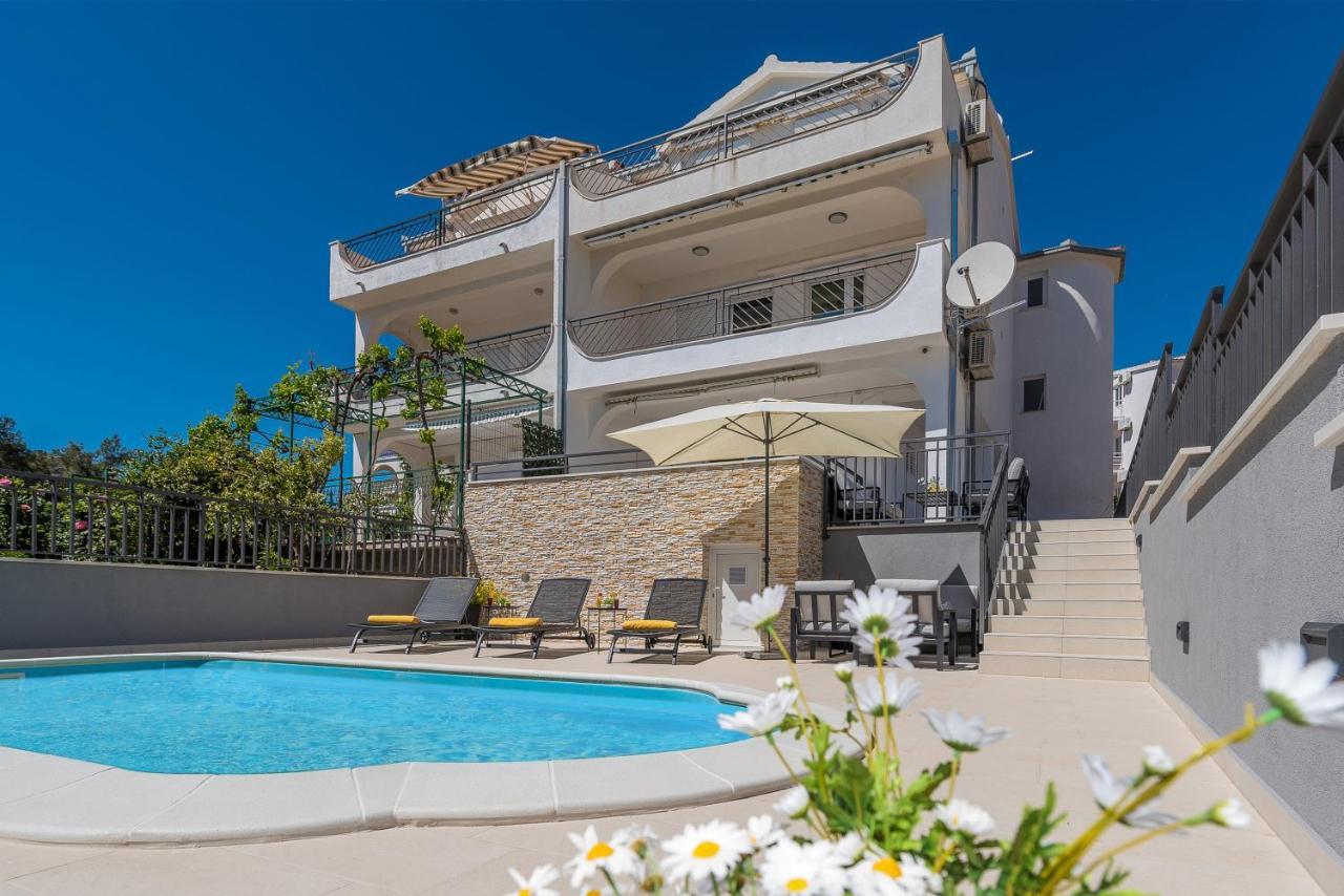 Villa Seaview With Pool - Apartment Cotton Трогир Екстериор снимка